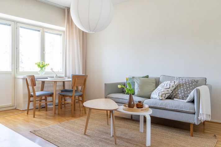 voir les prix pour 2-Bedroom apartment Steps from the Metro