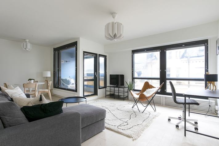 voir les prix pour 2ndhomes Modern 1BR Apartment w Balcony
