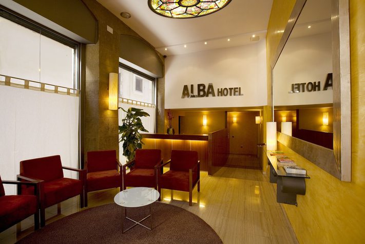 voir les prix pour Alba Hotel