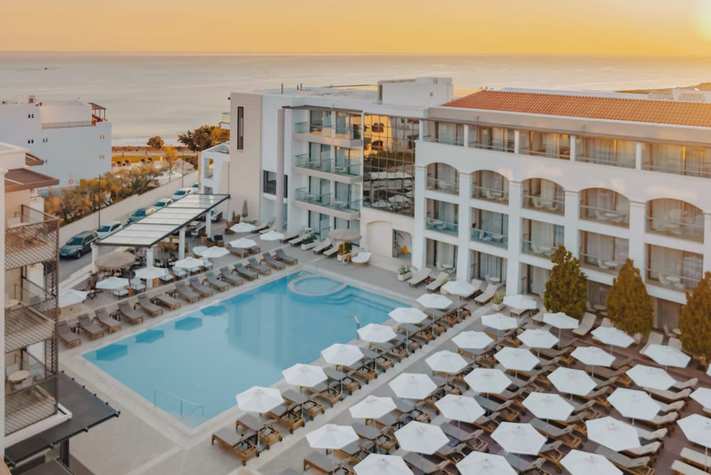 voir les prix pour Albatros Spa & Resort Hotel