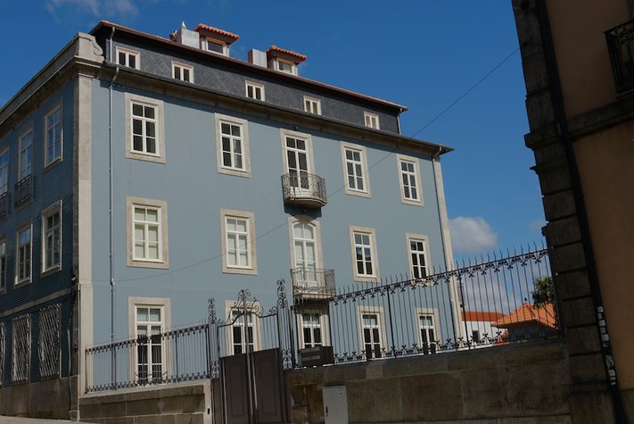 voir les prix pour Aparthotel Oporto Palace