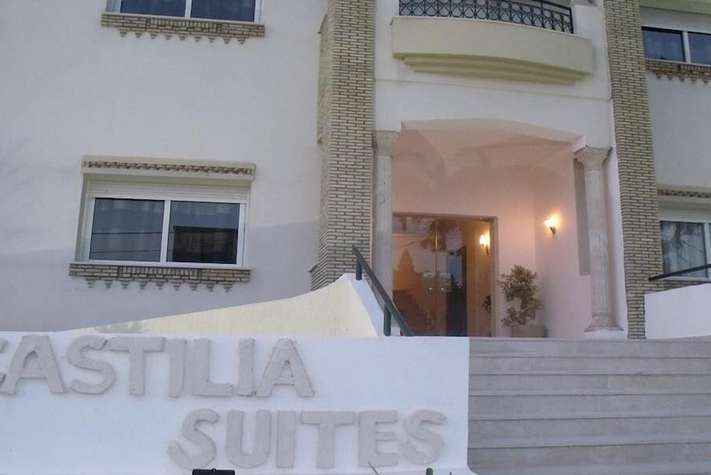 voir les prix pour Appart Hotel Castilia Suites