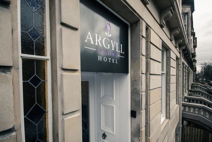 voir les prix pour Argyll Western Hotel