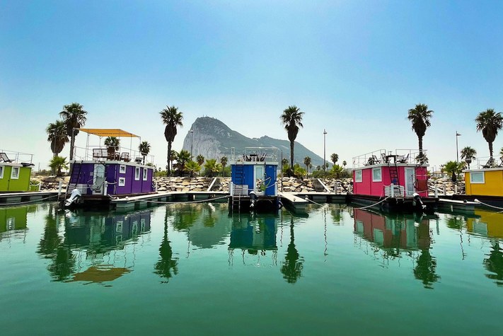 voir les prix pour Boat Haus Mediterranean Experience Alcaidesa  La Linea