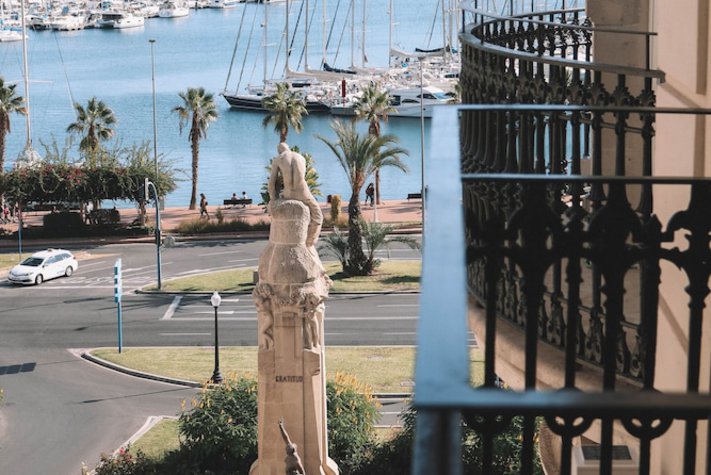voir les prix pour Casa Alberola Alicante, Curio Collection by Hilton
