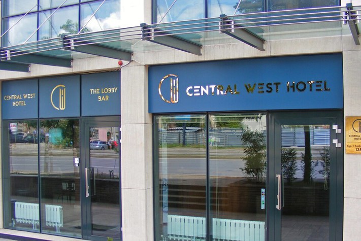 voir les prix pour Central West Hotel