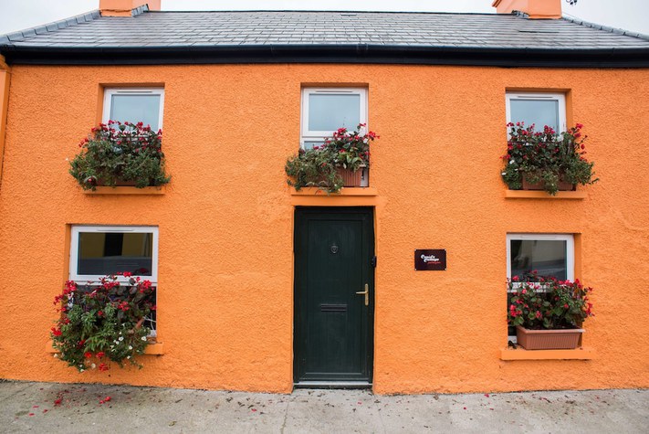 voir les prix pour Charming 2-bed House in West Cork Cupid's Cottage