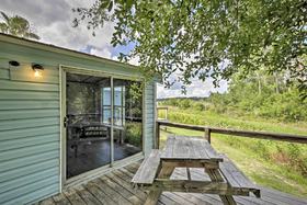 Image de Charming Silver Springs Cabin W/lake+forest Views!