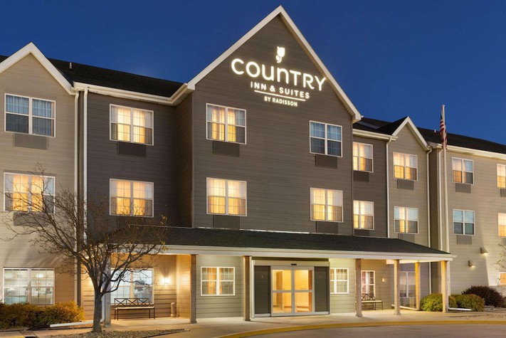 voir les prix pour Country Inn & Suites by Radisson, Kearney, NE