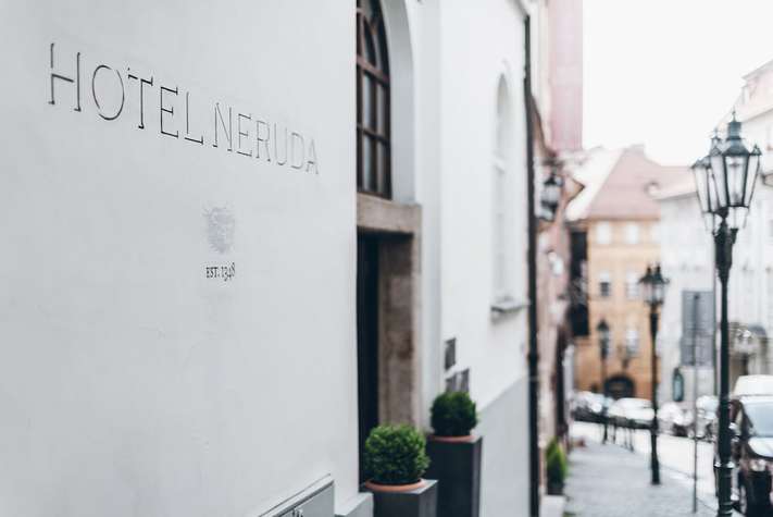 voir les prix pour Design And Style Hotel Neruda