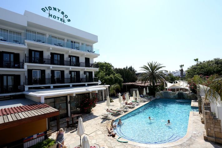 voir les prix pour Dionysos Central Hotel