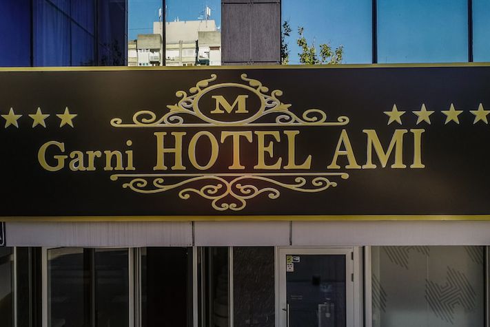 voir les prix pour Garni Hotel AMI