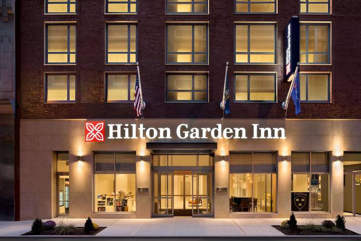voir les prix pour Hilton Garden Inn New York Times Square South