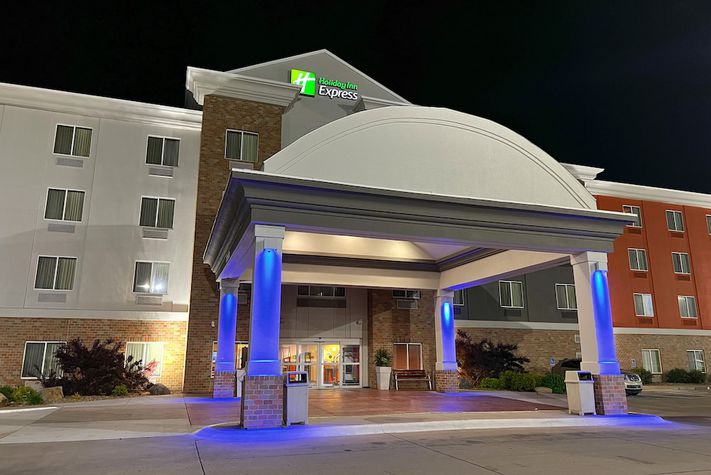 voir les prix pour Holiday Inn Express and Suites Kearney, an IHG Hotel