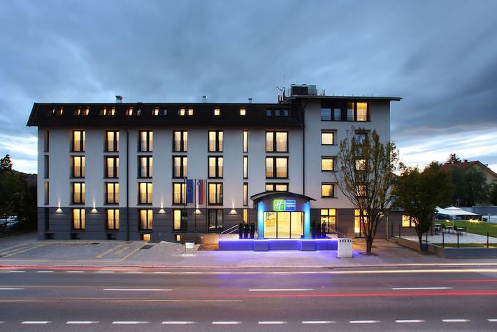 voir les prix pour Holiday Inn Express Ljubljana, an IHG Hotel
