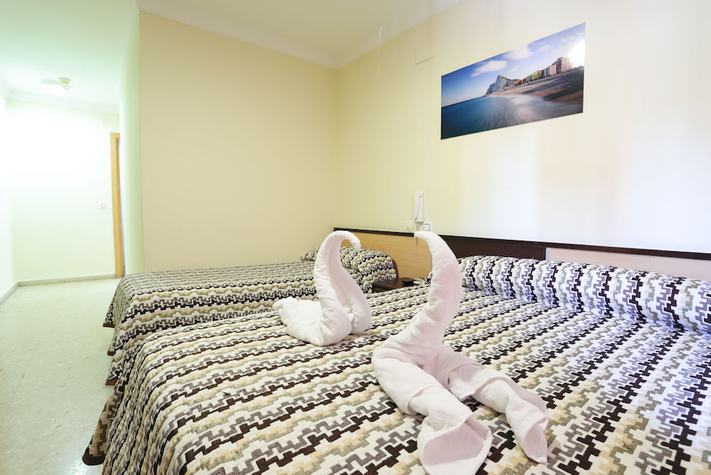 voir les prix pour Hostal La Campana
