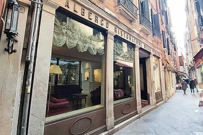 voir les prix pour Hotel Bella Venezia