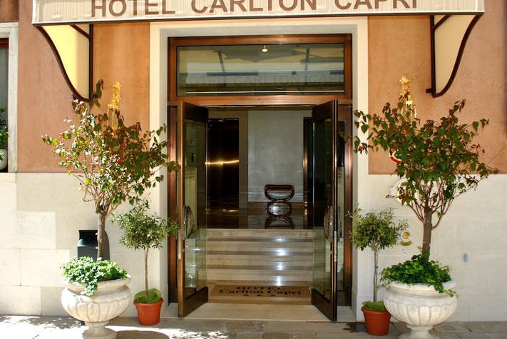voir les prix pour Hôtel Carlton Capri