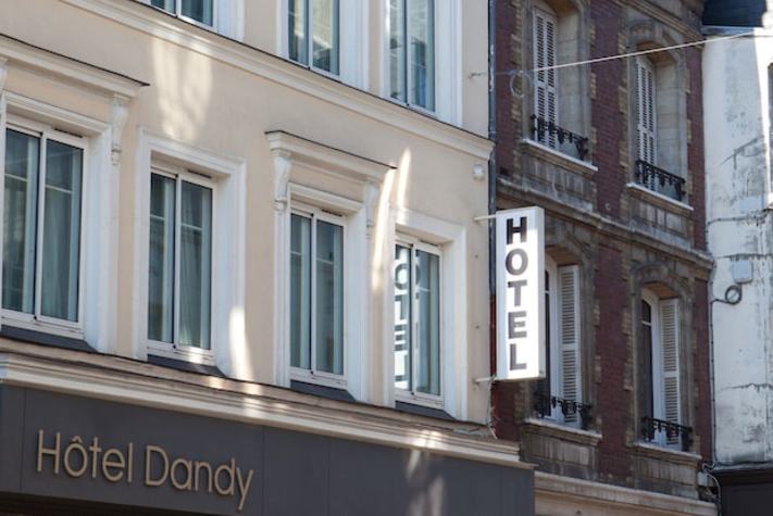 voir les prix pour Hôtel Dandy