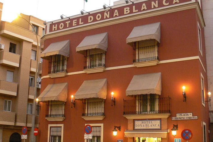 voir les prix pour Hôtel Dona Blanca