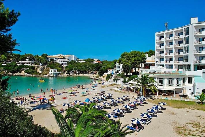 voir les prix pour Hotel Menorca Playa Santandria