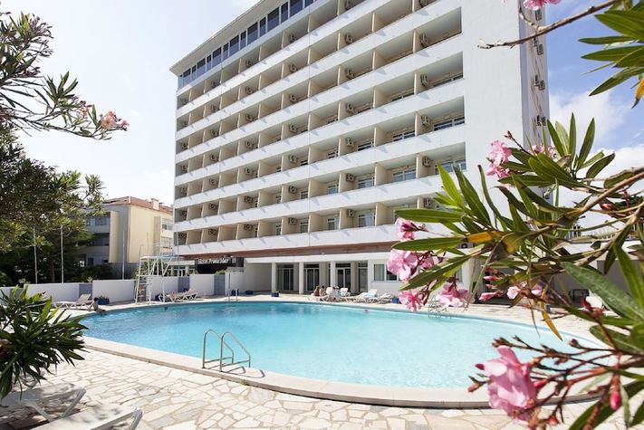 voir les prix pour Hotel Praia Mar