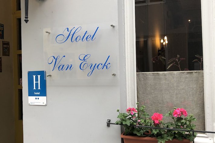 voir les prix pour Hotel Van Eyck