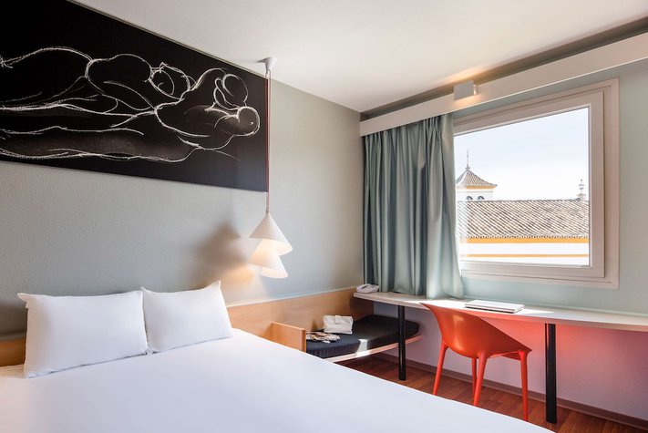 voir les prix pour Ibis Sevilla