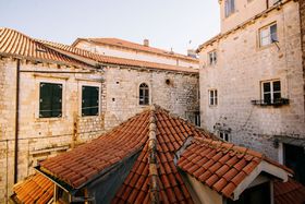 Image de Illyria Old Town Apartment by DuHomes