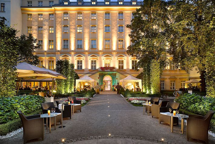 voir les prix pour Kempinski Hotel Hybernska Prague
