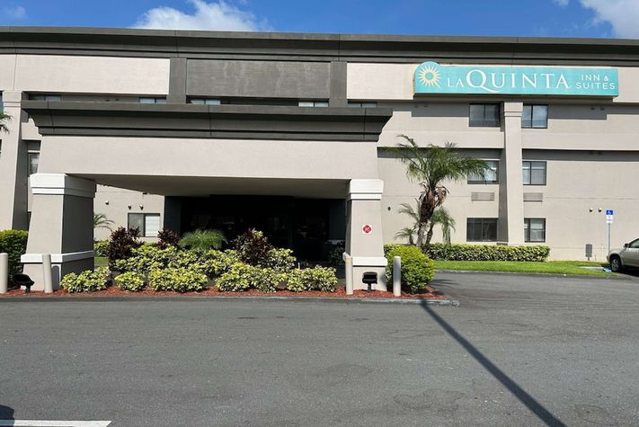 voir les prix pour La Quinta Inn & Suites Orlando South