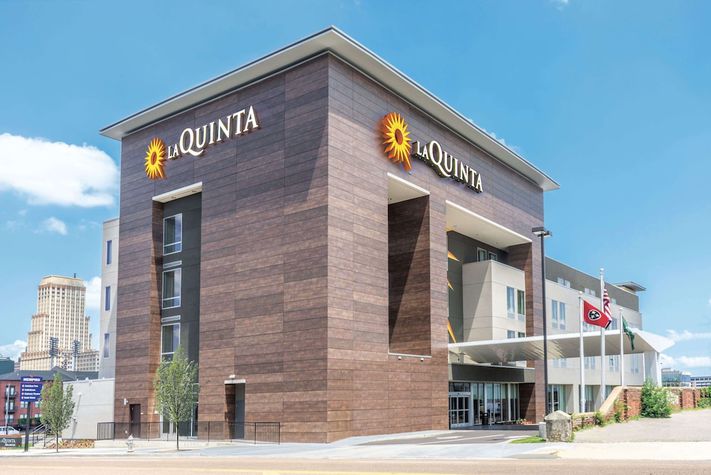 voir les prix pour La Quinta Inn & Suites by Wyndham Memphis Downtown