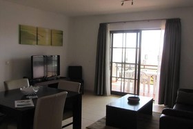 Image de Lovely 2-bed Apartment in Santa Maria