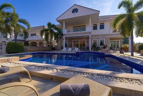 Image de Luxurious 5-Bed Private Pool Villa - PV6