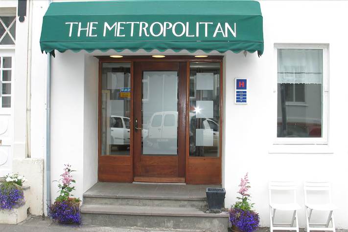 voir les prix pour Metropolitan Hotel