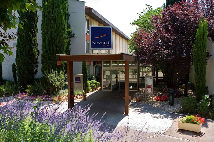 voir les prix pour Novotel Aix En Provence Beaumanoir Les 3 Sautets
