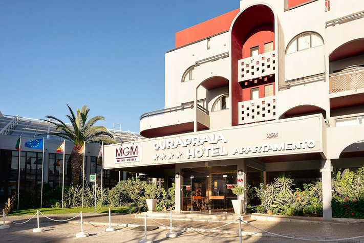 voir les prix pour Oura Praia Hotel