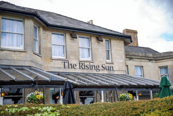 voir les prix pour Rising Sun Hotel by Greene King Inns