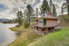 Image de Secluded Holter Lake Vacation Rental w/ Deck!