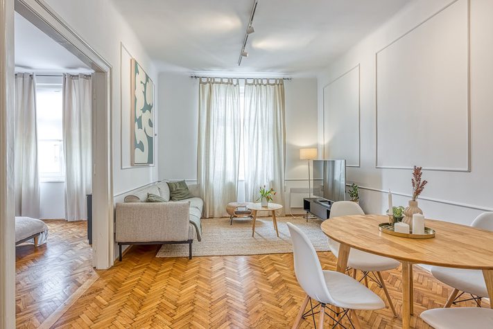 voir les prix pour Spacious Apartment In Heart Of Zagreb