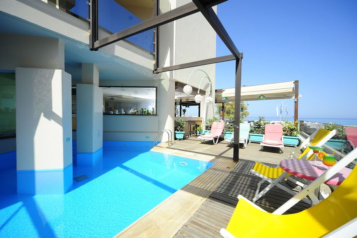 voir les prix pour Steris Elegant Beach Hotel & Apartments