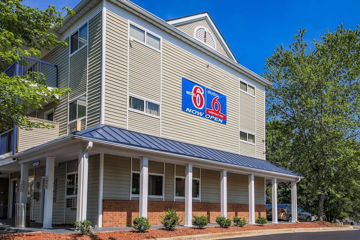 voir les prix pour Suburban Extended Stay Of Greensboro