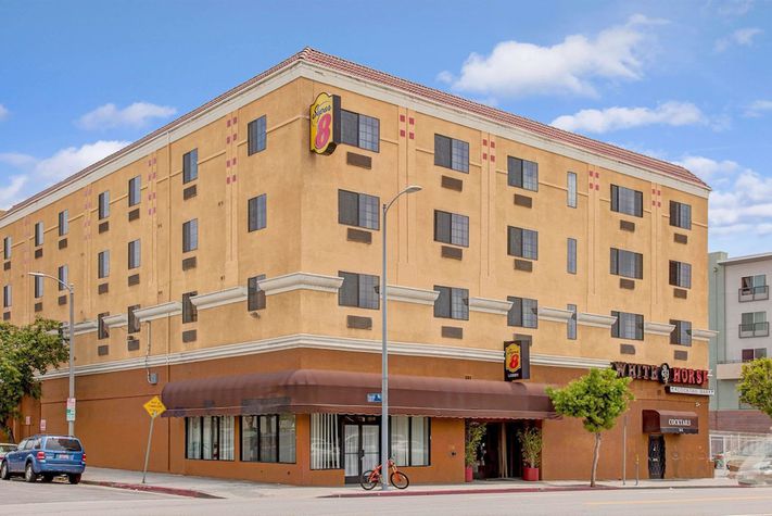voir les prix pour Super 8 Motel - Hollywood/L.A. Area