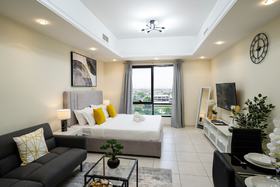 Image de Tanin - Luxurious and Contemporary Studio in JLT Cluster R