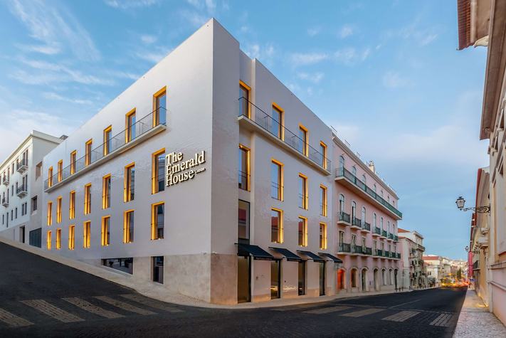 voir les prix pour The Emerald House Lisbon, Curio Collection By Hilton