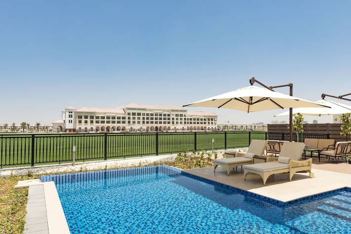 voir les prix pour The St. Regis Dubai, Al Habtoor Polo Resort & Club