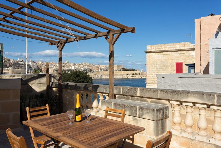 voir les prix pour Traditional Maltese Townhouse, Roof Terrace and Views
