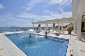 Image de Villa Monte Leone by Konnect with Pool, Hot Tub, Spa Room & Stunning Seaview
