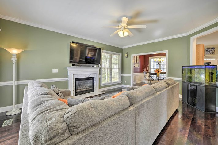 voir les prix pour Wendell Home w/ Fenced Yard, Close to Raleigh