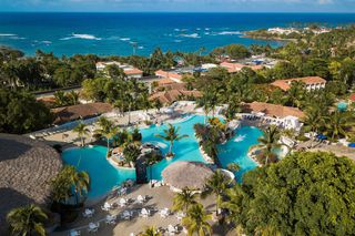 Voir les prix pour Cofresi Palm Beach & Spa Resort All Inclusive